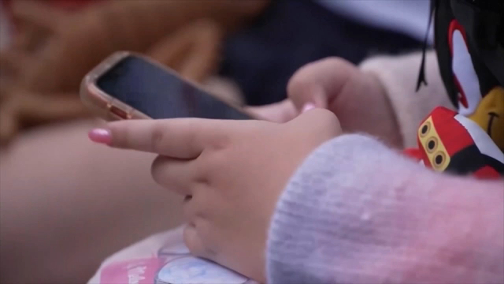 Jury selection set to begin in Los Angeles in Snap, Meta social media addiction case
— WABC-TV Eyewitness News (ABC7 NY)