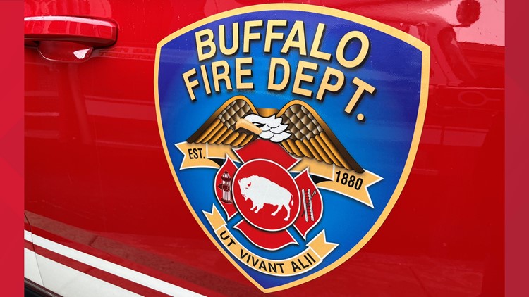 2 cats and owner displaced after fire at Elmwood apartment building — Southampton Community news